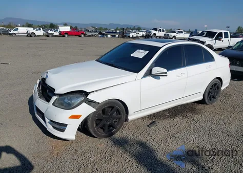 2013 Mercedes-Benz C 300 Sport 4Matic from USA, damaged, VIN WDDGF8AB8DR282519